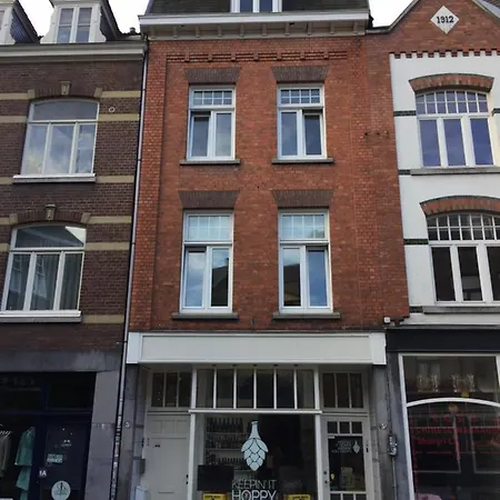De Stadswal 4*