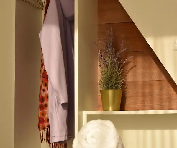 Bed & Breakfast De Stadswal 4*