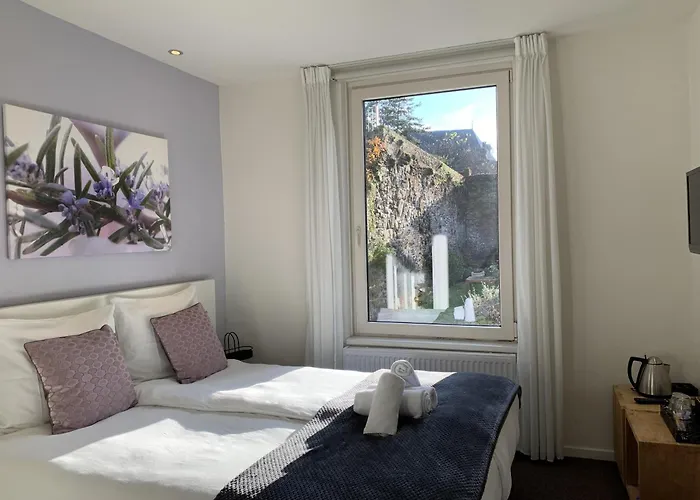 Bed & Breakfast De Stadswal 4*