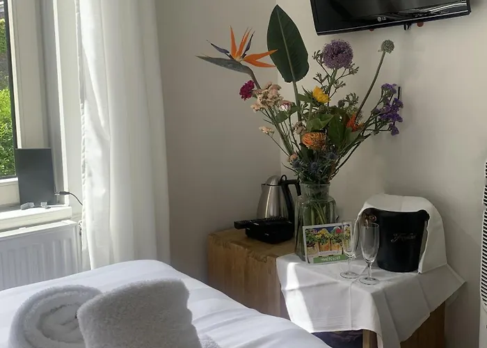 De Stadswal Bed & Breakfast 4*