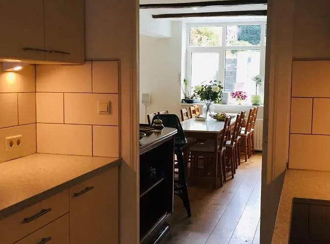 De Stadswal לינה וארוחת בוקר